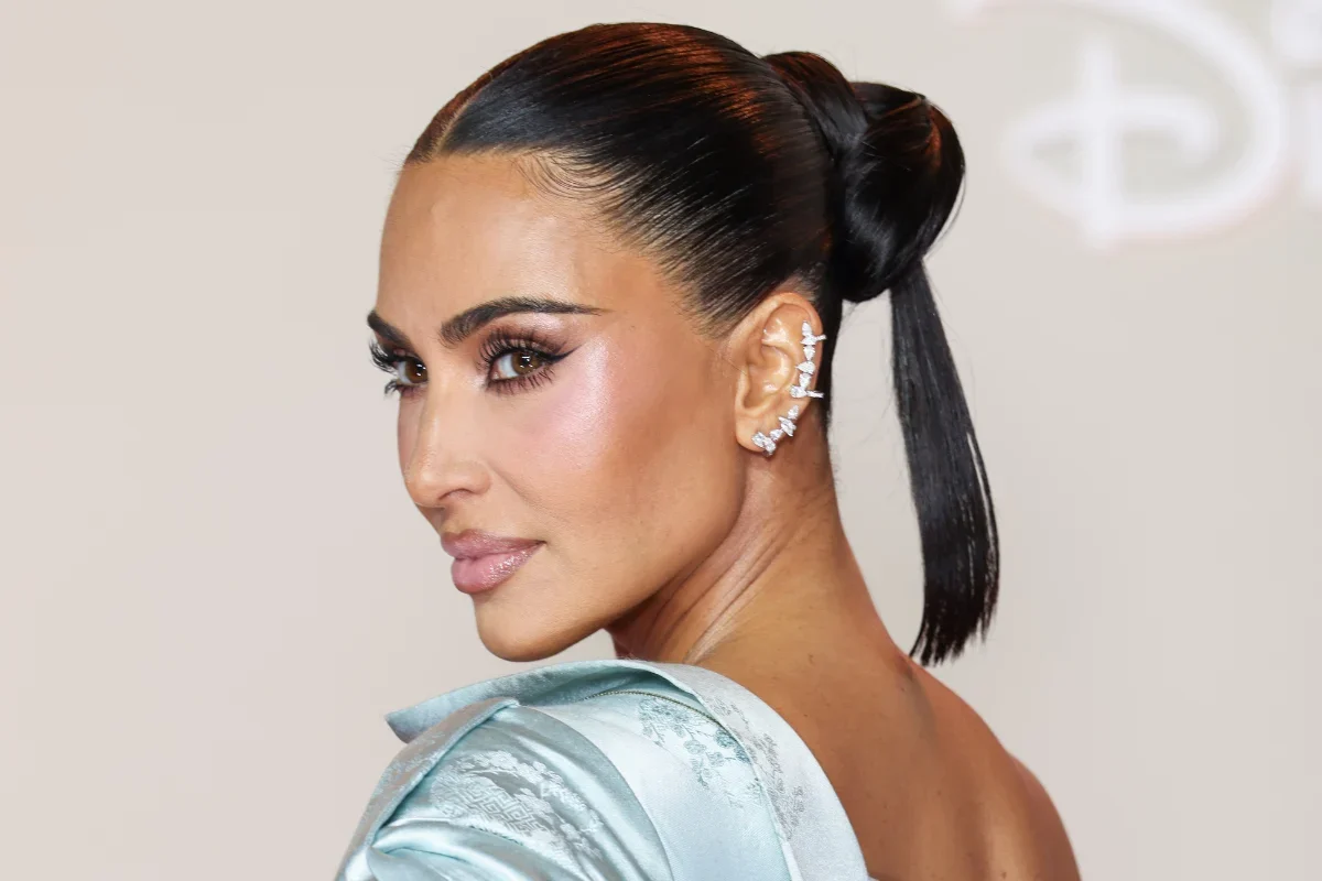 'I interacted with Kim Kardashian for six minutes. It taught me everything I need to know about her.' - Mamamia