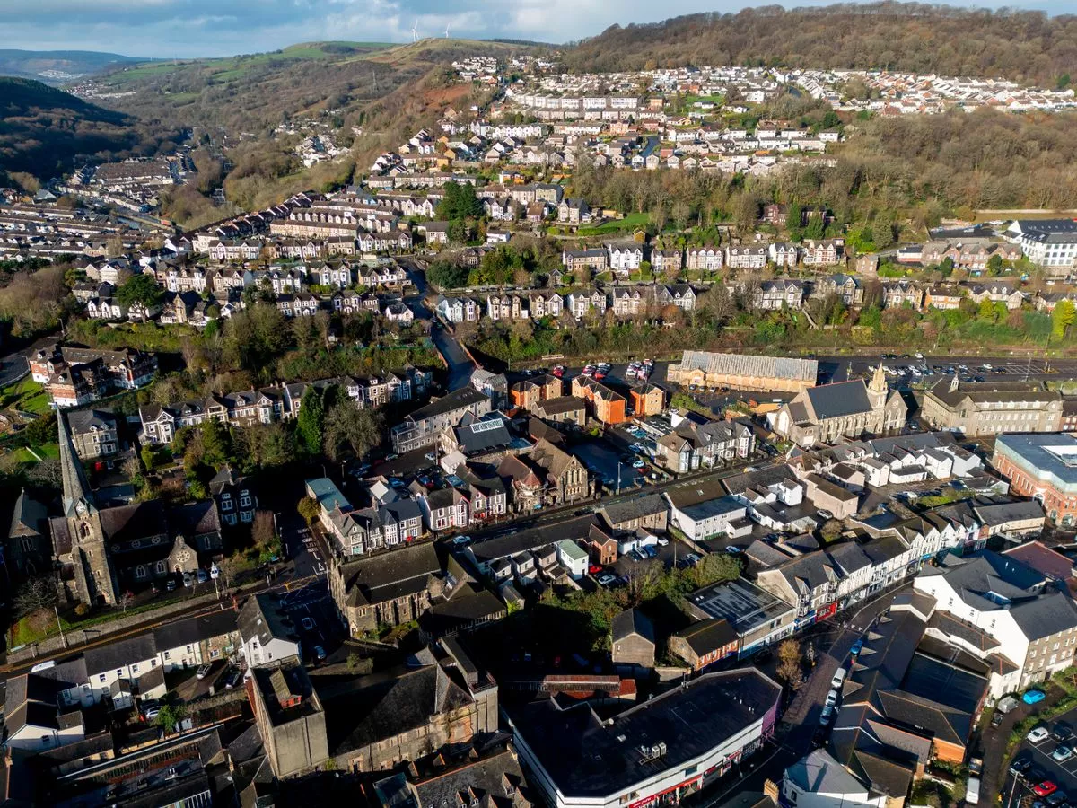 People found living in mouldy, damp conditions for years as Welsh housing association slammed