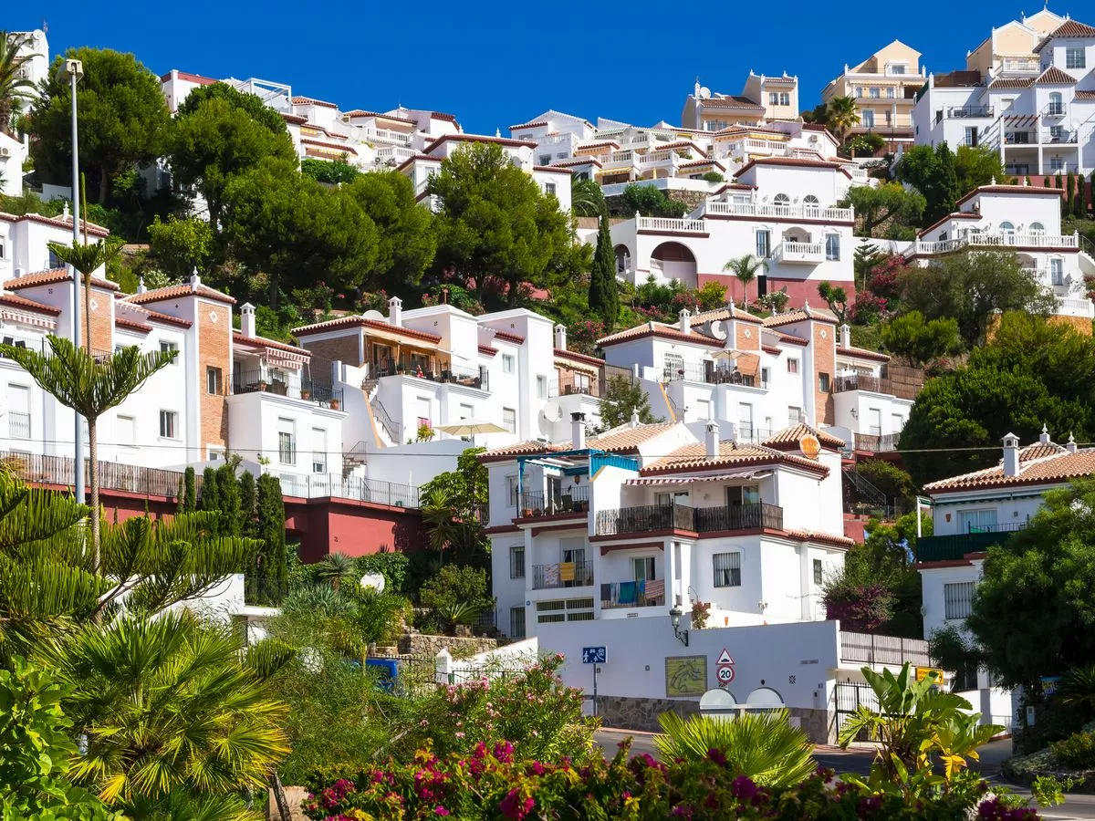 Brit tourist dies on holiday in Spanish hotspot while out cycling with pals