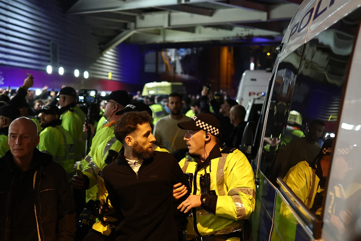Arrests made amid protests before Aston Villa-Maccabi Tel Aviv game