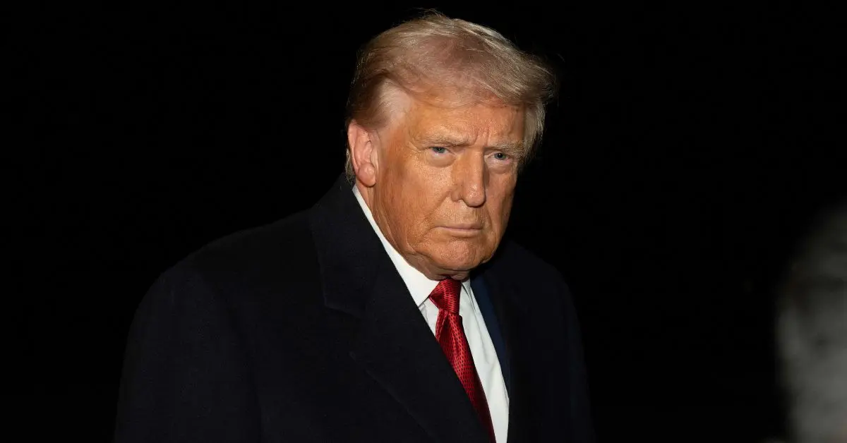 Chilling Prediction: Trump's 'Insecurity and Unbelonging' Could Make The Prez 'More Dangerous,' Psychiatrist Warns