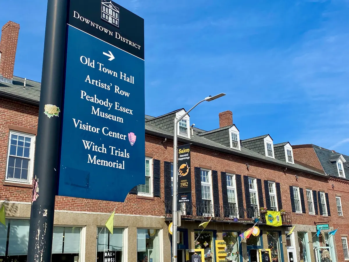 Salem 'Holiday Happenings' Looks To Build Off Busy Halloween Business Boom