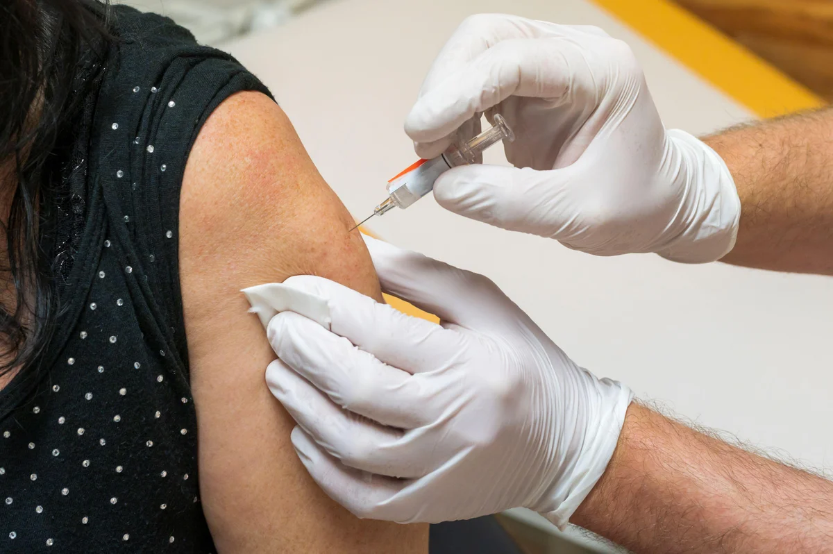 NHS issues ‘flu jab SOS’ as hospitals brace for tough winter