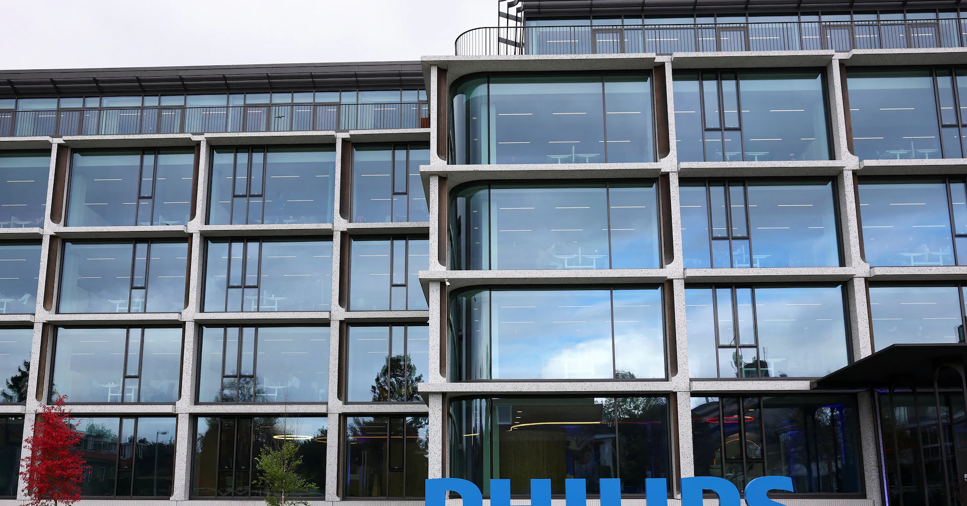 Philips' sales boosted by strength in North America - Reuters