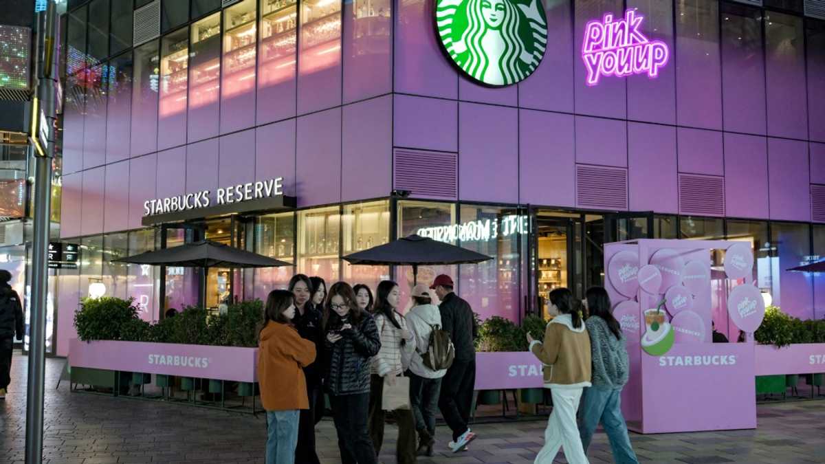 Starbucks cedes China control to Boyu Capital