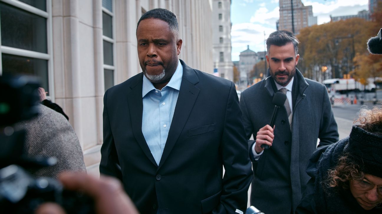 Ex-NBA player Damon Jones pleads not guilty in gambling case