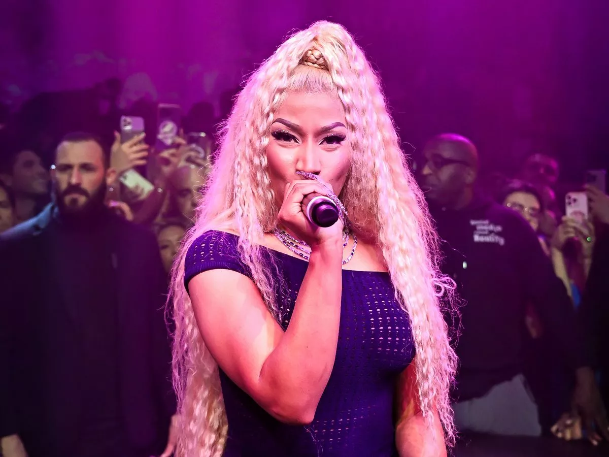 TikTok users are reviving a forgotten 90s song with a Nicki Minaj mashup