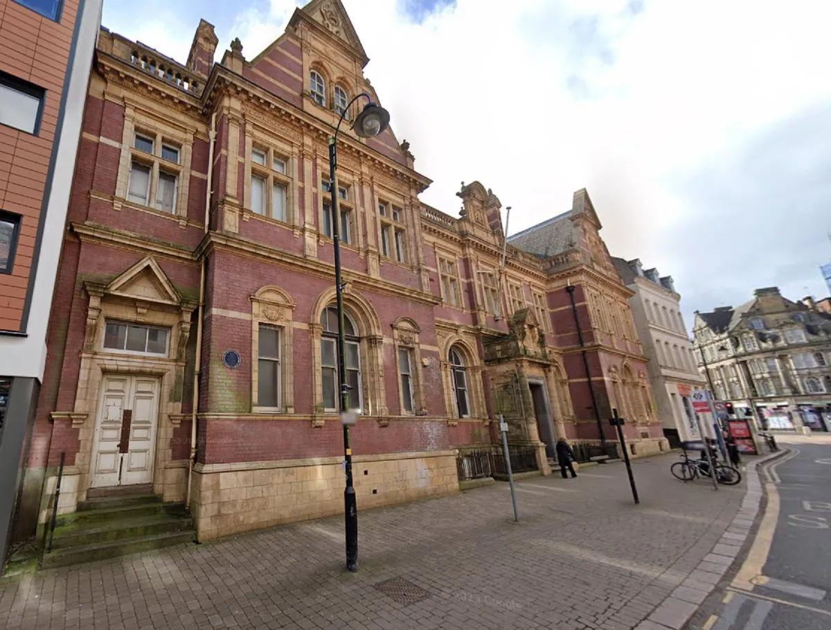A Wolverhampton supermarket owner who was fined over a rat infestation is looking to open new store in a listed building - here's where