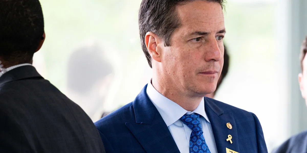 'Creepy' MAGA senator slammed for 'stalking' colleagues'