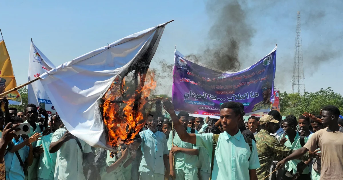 Sudan's civil war rages despite U.S. peace push, as explosions heard near capital Khartoum