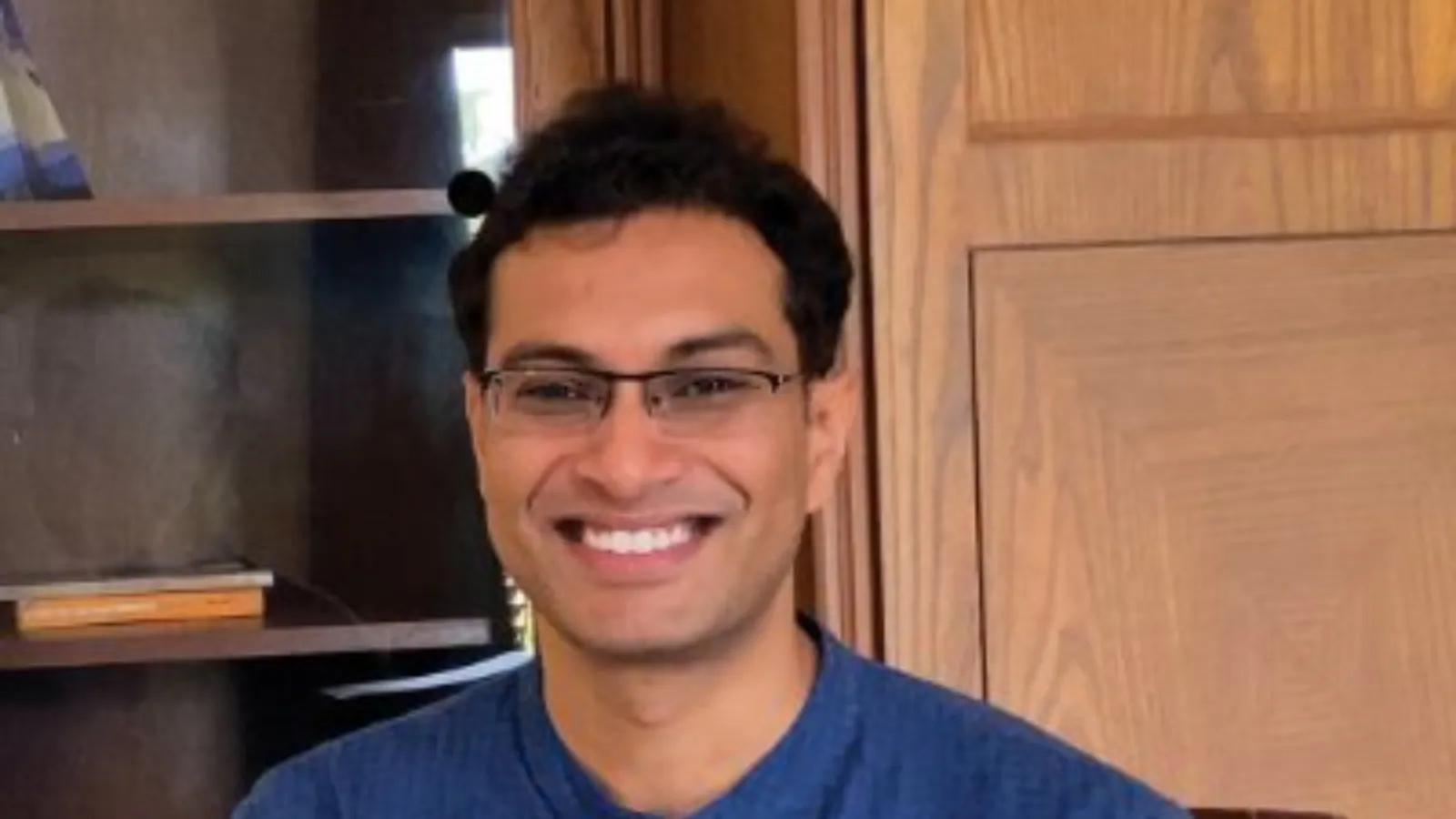 Finance Advisor Reveals His Wife, Who Cleared UPSC, Quit Her Job Due To Delhi Pollution