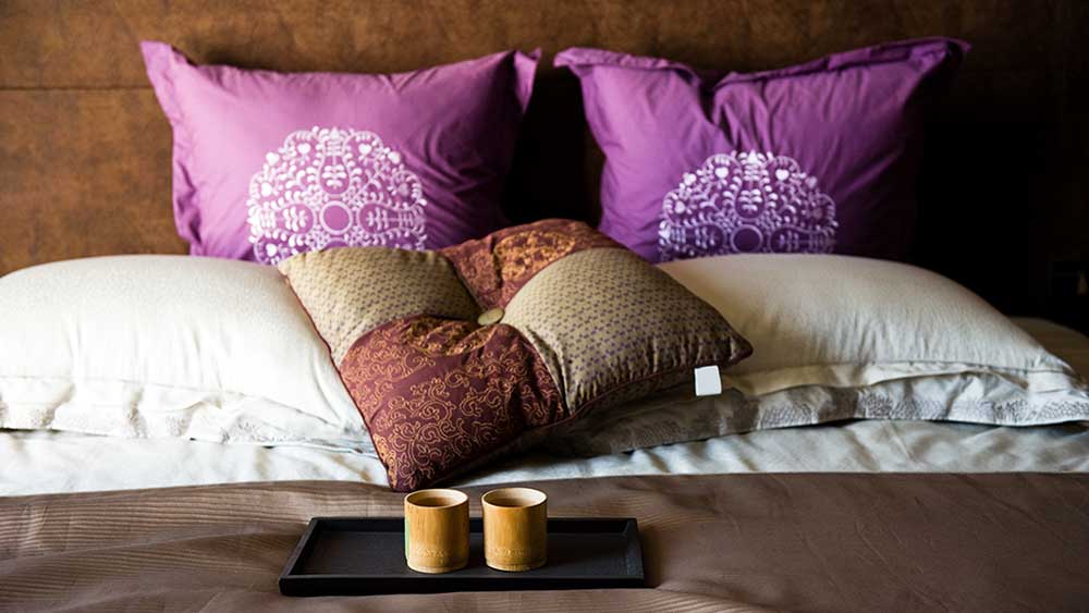 Atour Stock Flirts With Buy Point As Earnings Loom