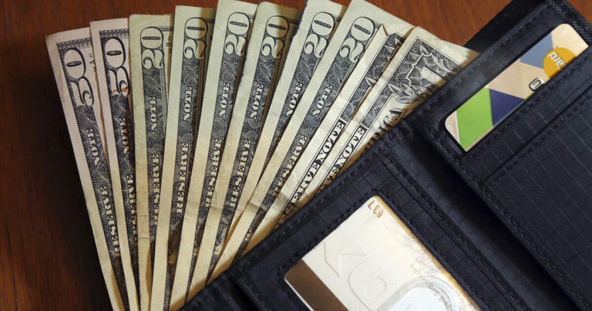 Americans spend over a third of their paycheck within 12 hours, study shows