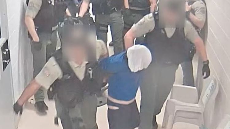 Prison nurse apologises to family over inmate's death