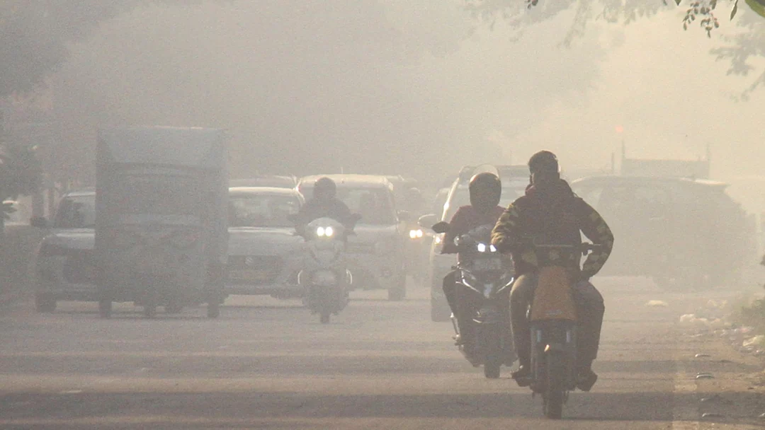 Gurgaon’s Air Quality Turns ‘Hazardous’ As AQI Nears 700