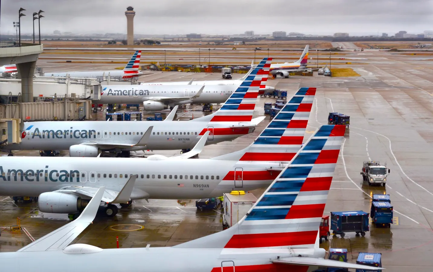 Airlines Comply With FAA Emergency Order To Cut Flights Amid Shutdown