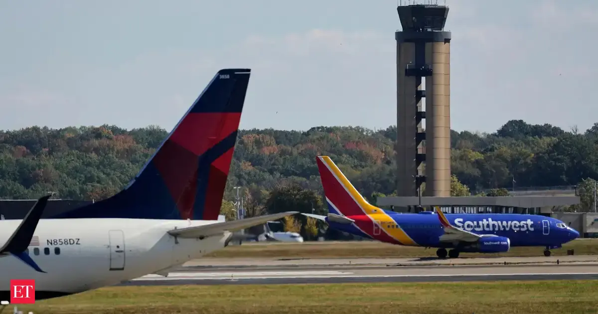 US flight delays spike as air traffic controller absences increase; 3.2 million passengers impacted