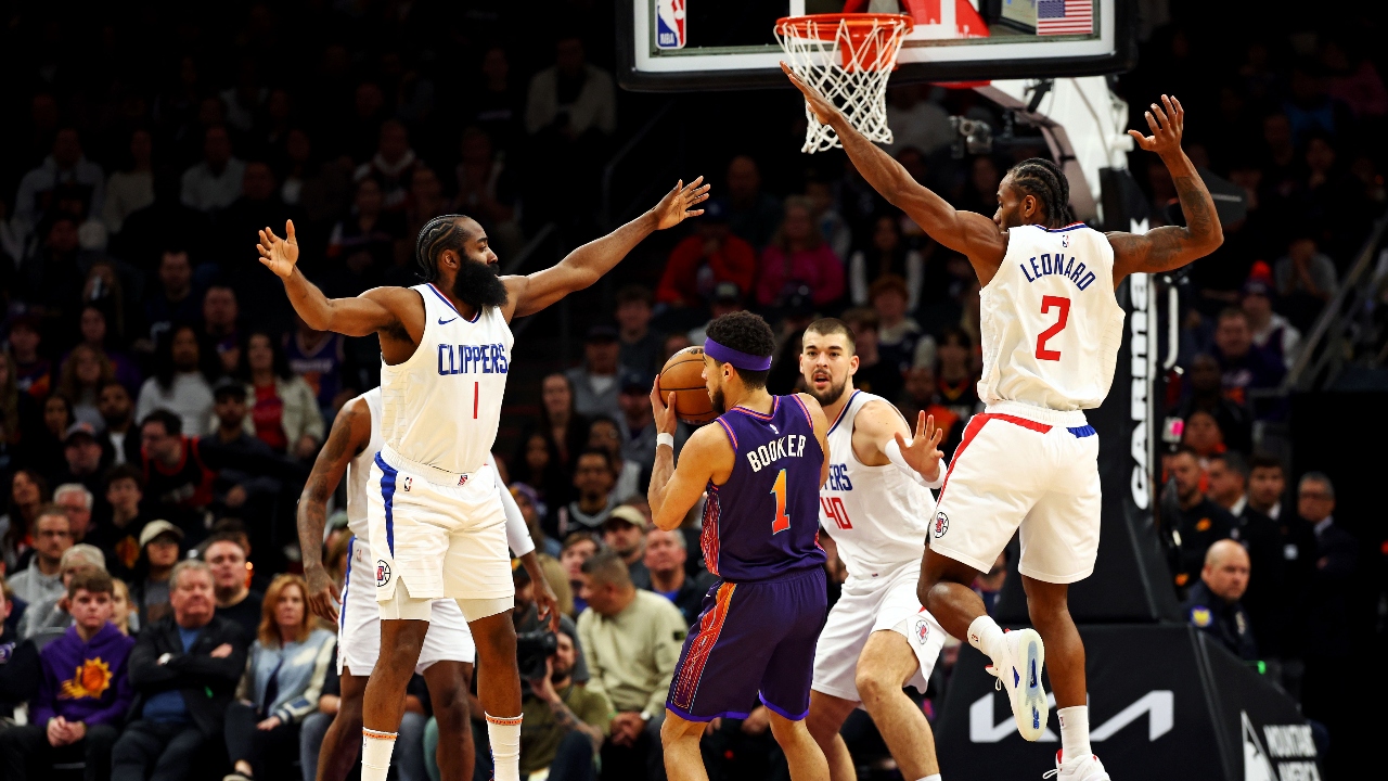 Suns Will Take Down Star-Resting Clippers
