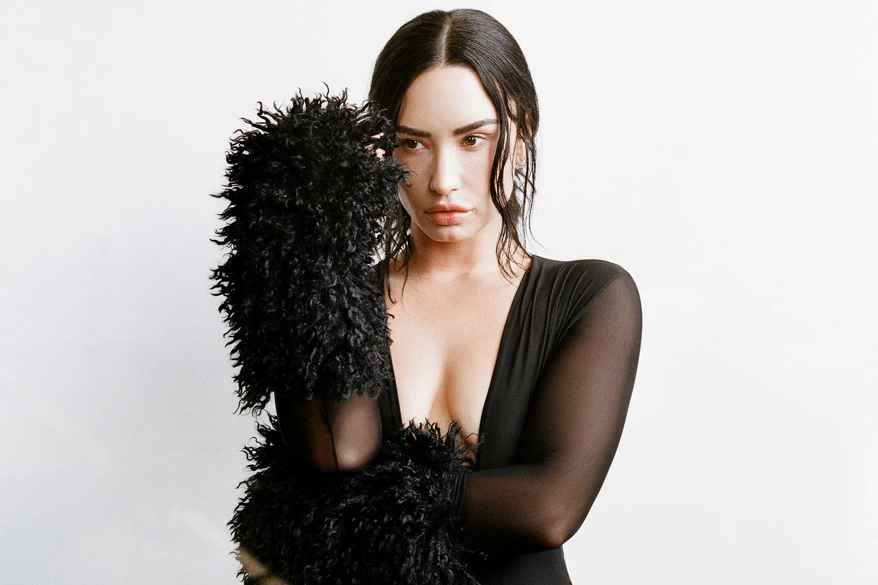 Demi Lovato Scores First No. 1 Dance Album With ‘It’s Not That Deep’