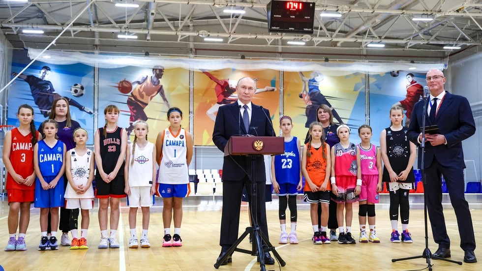 Putin approves idea of total vape ban