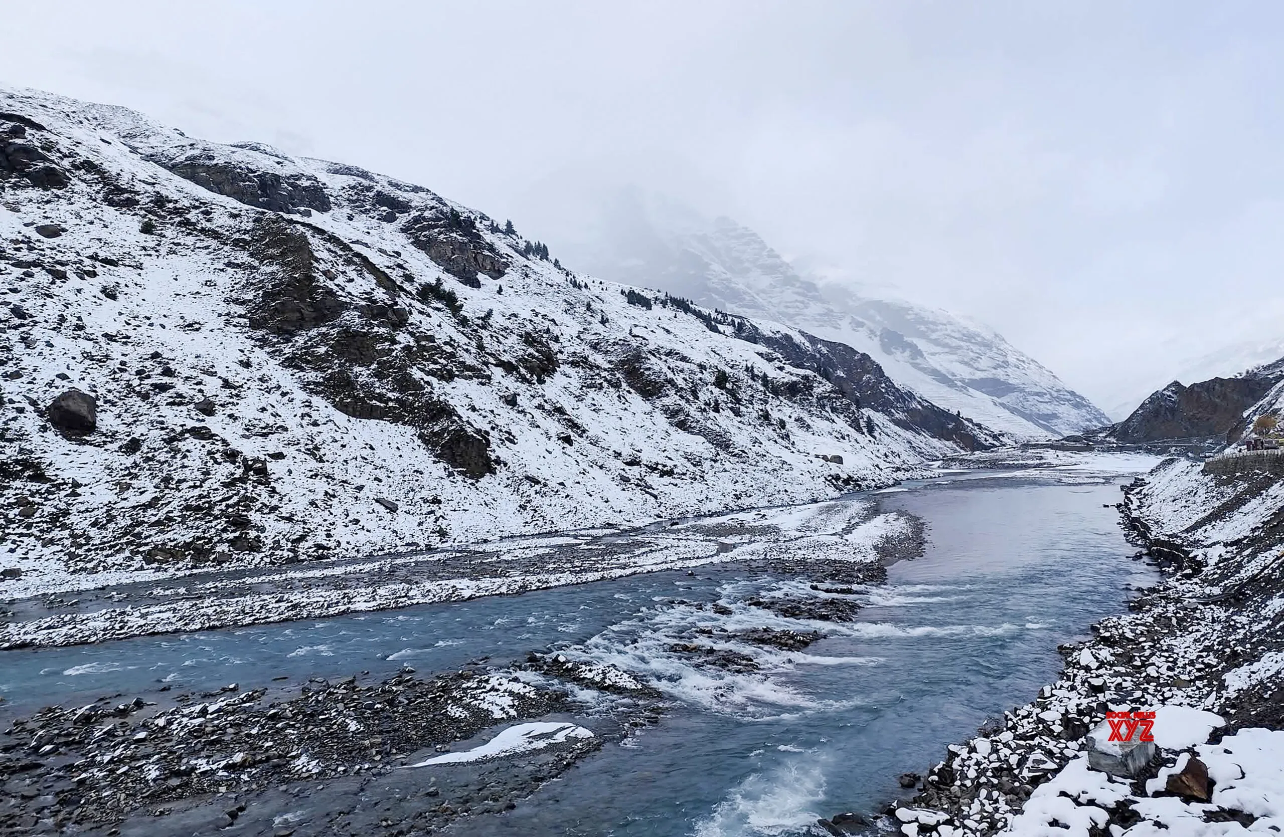 Manali: Fresh Snowfall Near Atal Tunnel #Gallery