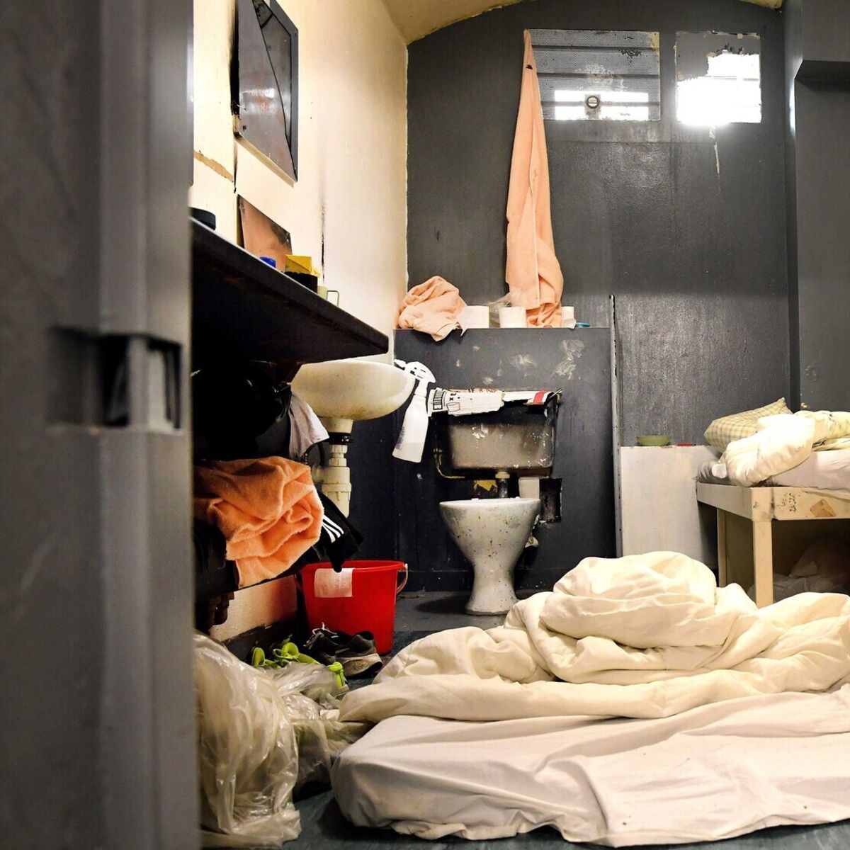 'No doubt' that overcrowding is a factor in 50% rise of prison deaths, inspector says