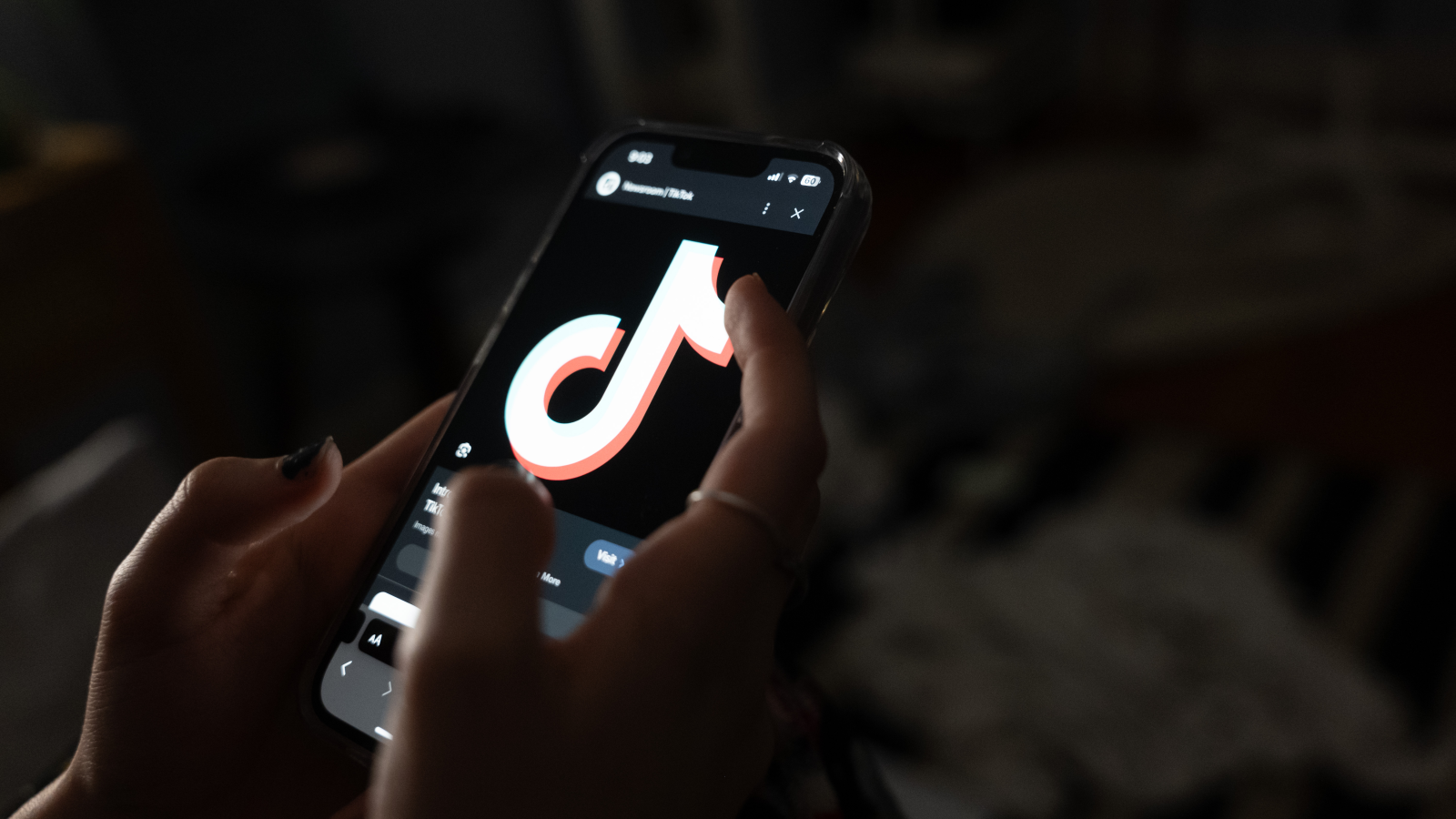 Federal judge blocks new Colorado law requiring social media warning labels for kids