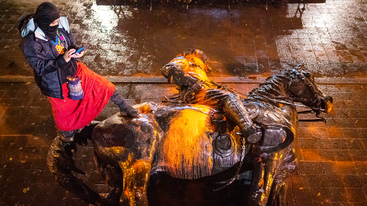 'Anarchists illegally took them down,' and now Portland is putting statues of Lincoln and Roosevelt back up