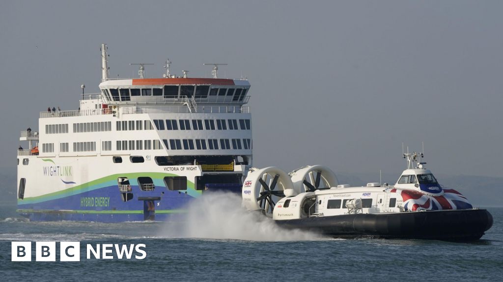 Ferry bill would end 'rip-off prices', MP says