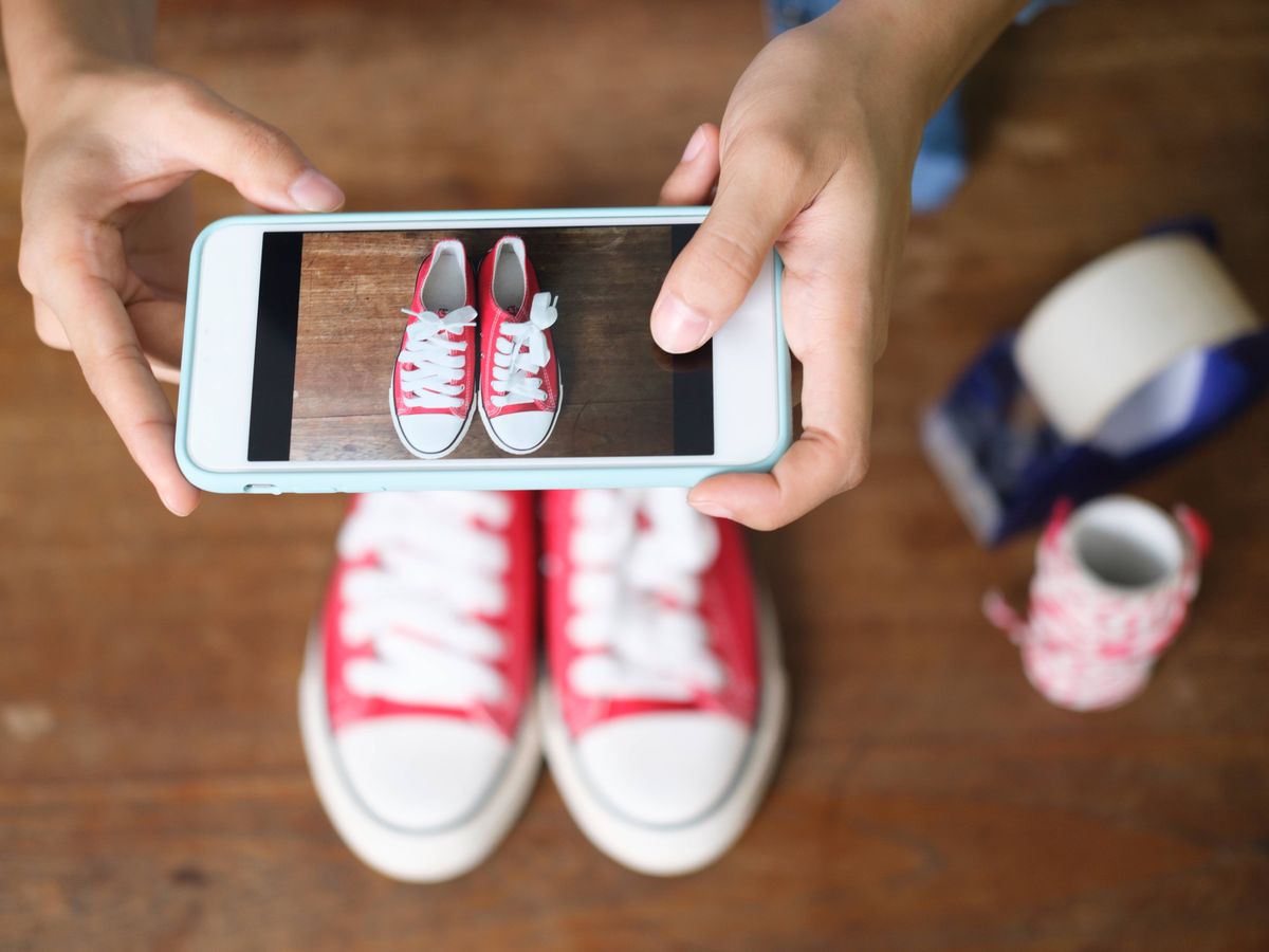 UK millennials making over £500 a month from online side hustles, study shows