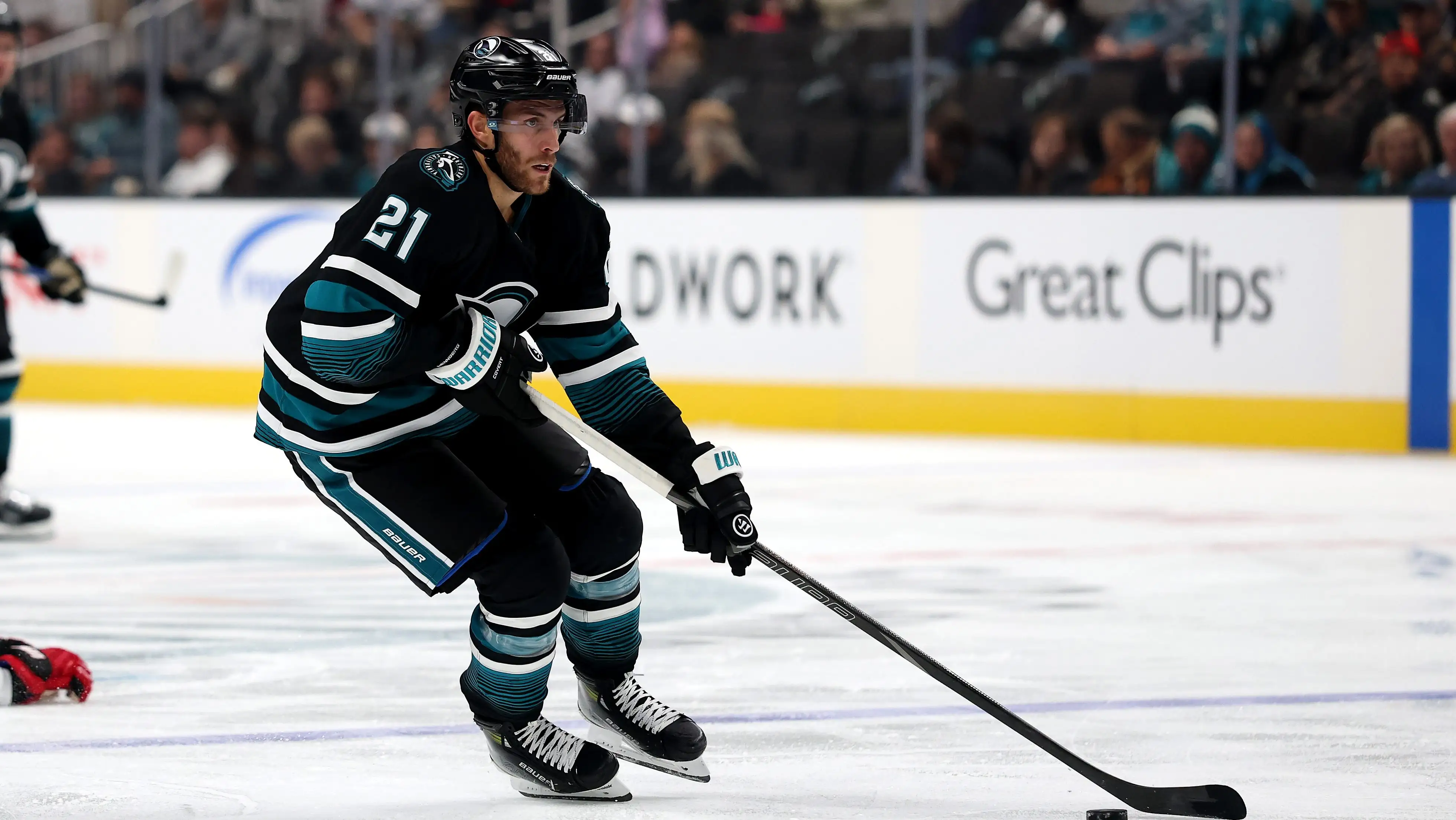 Canucks New Trade Pitch Adds $10 Million Center