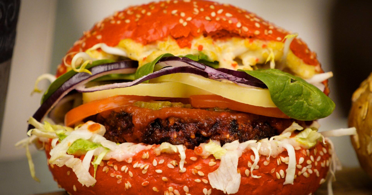 55-year-old hamburger chain closing up to 70 restaurants