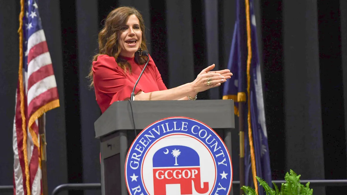 Officials rally behind Charleston airport amid Mace dispute