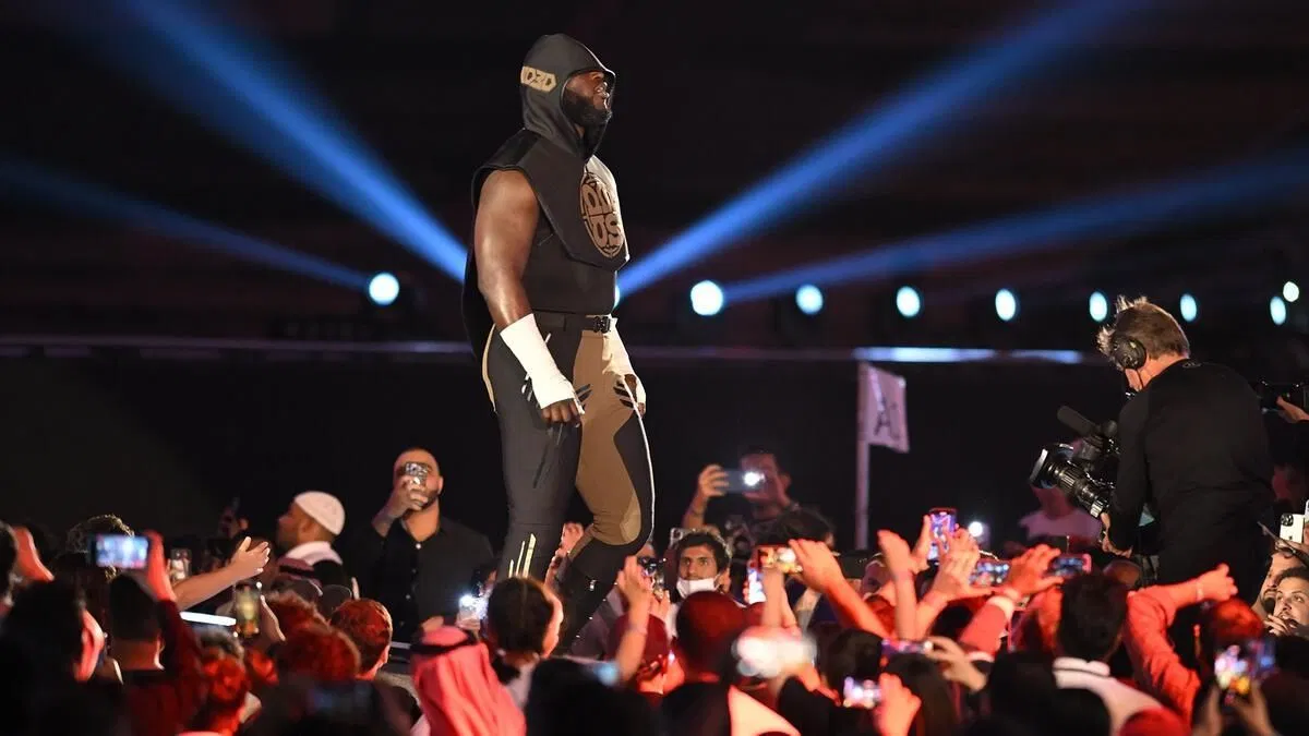 Omos donates to former WWE Superstar's GoFundMe after his sudden departure from the company