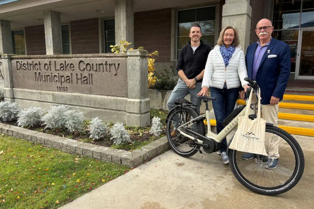 Nearly 14 tonnes of materials recycled at pop-up depots in Lake Country, Peachland