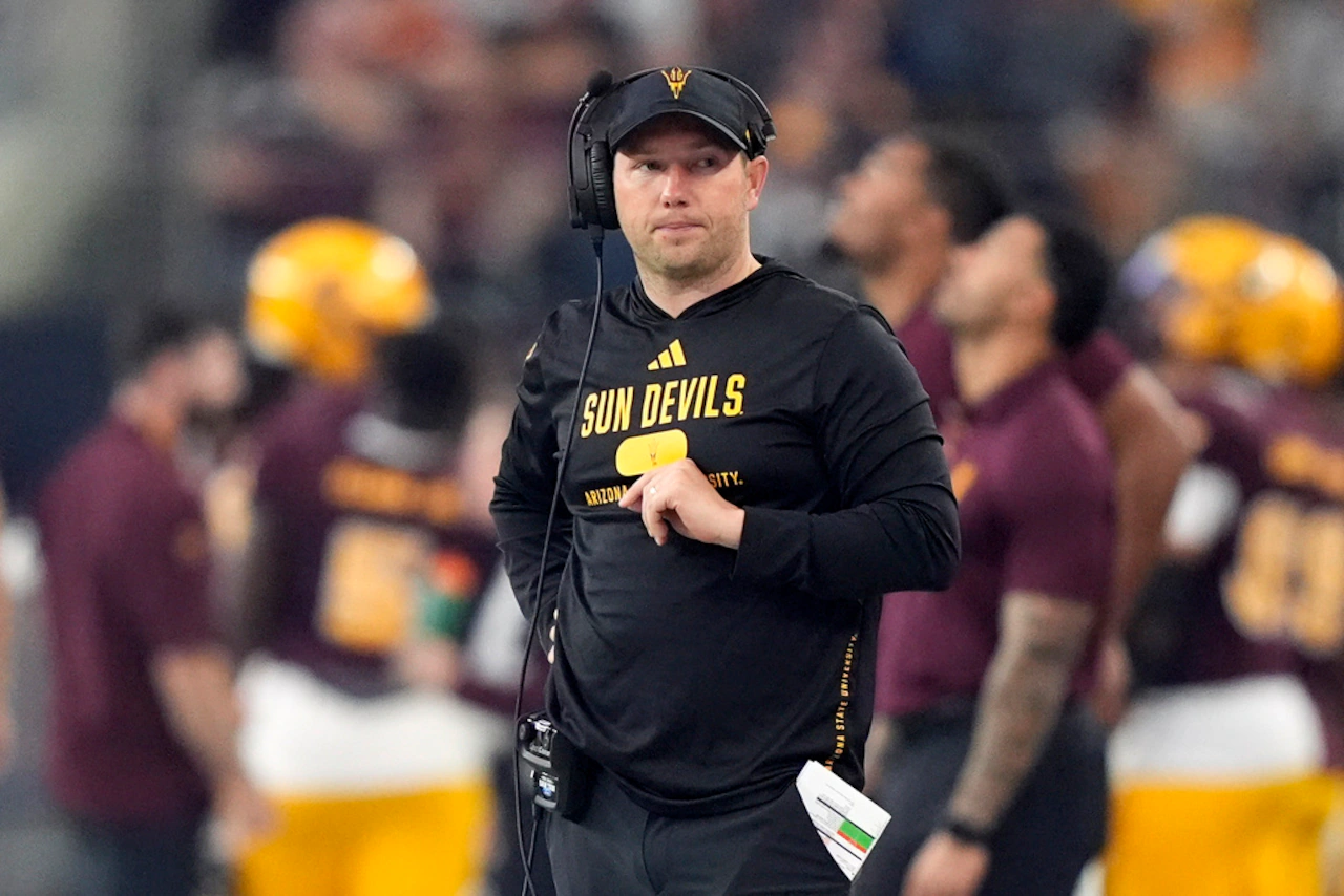 Auburn coaching candidate reportedly tells his team he’s not leaving