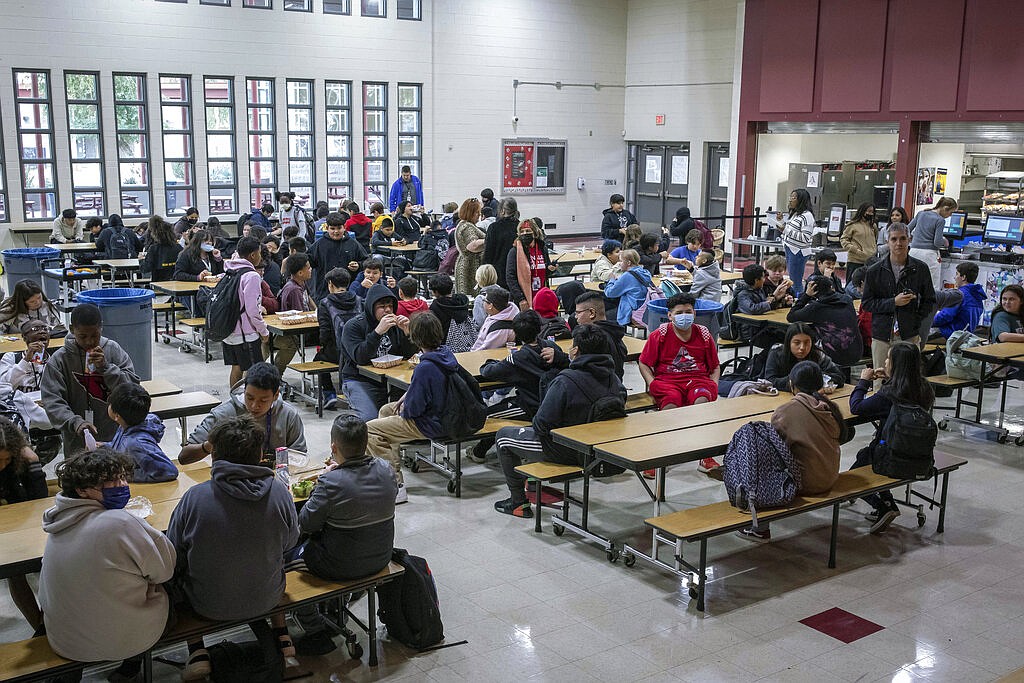 State program to tie farm produce to school lunches