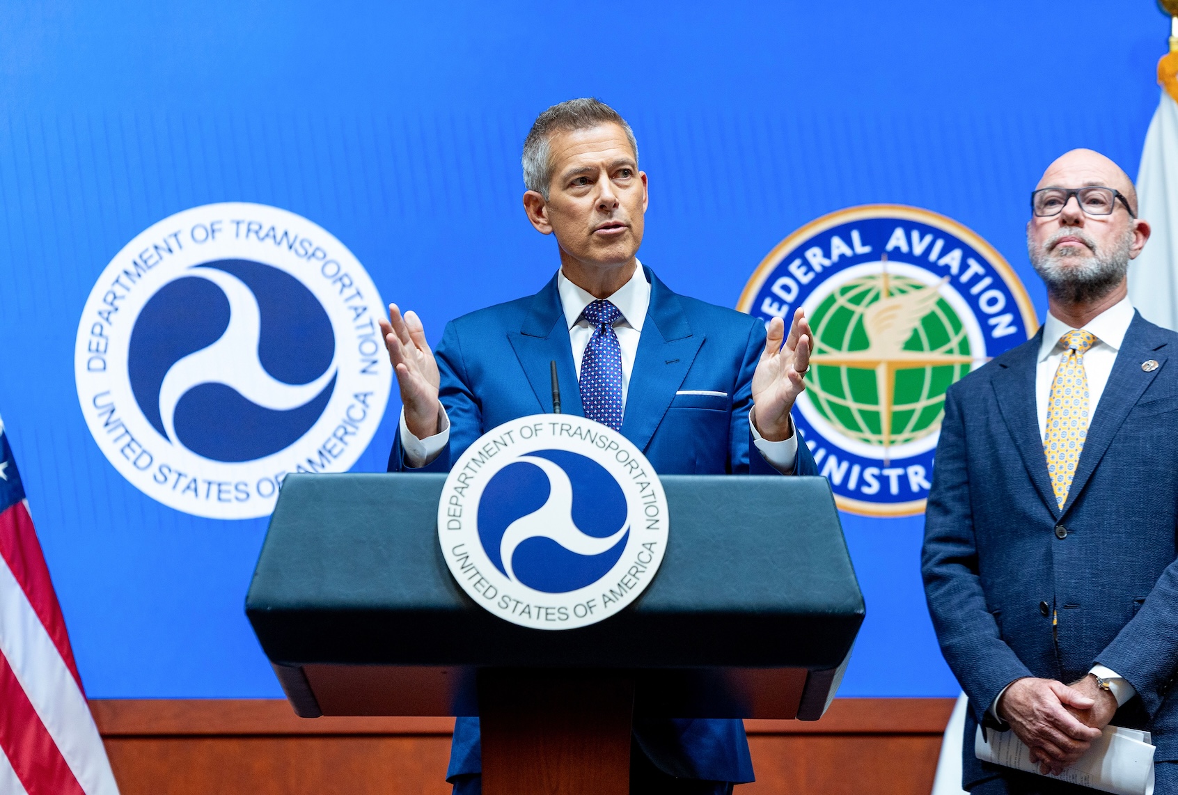 "Mass chaos": FAA to cut flights at 40 major airports as shutdown strains aviation system