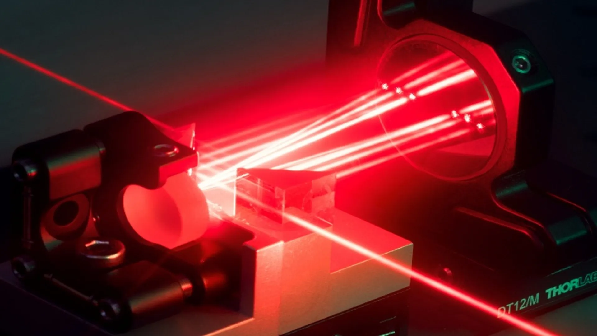 pulse laser sets new 80 percent efficiency record