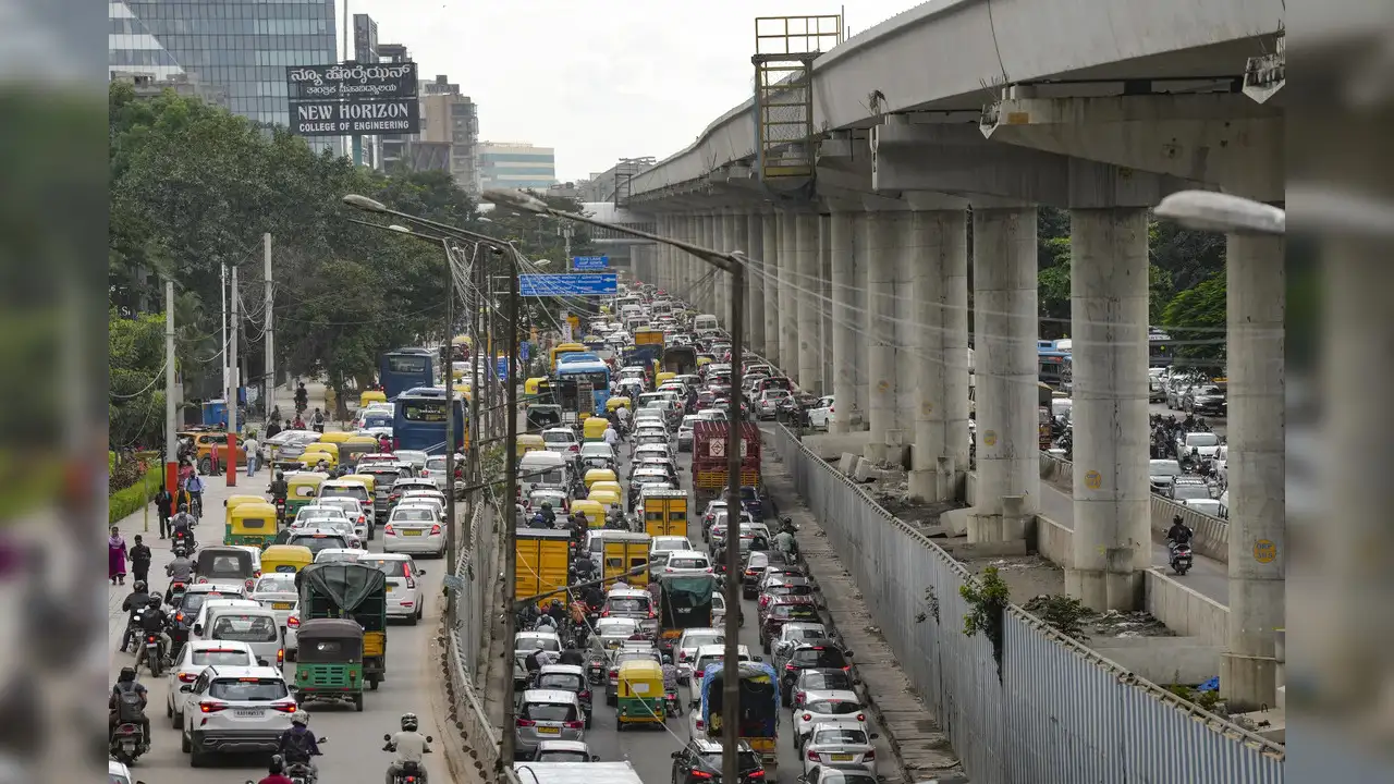 Bengaluru Traffic Alert: Travelling Via Hosur Road Today? Avoid That And Take THESE Alternatives