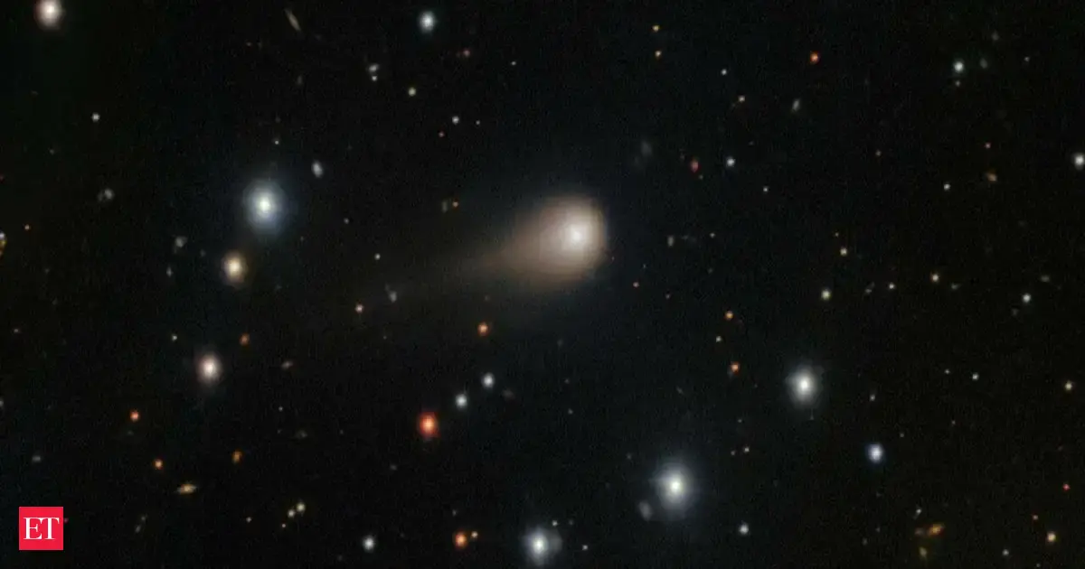 Interstellar Comet 3I/ATLAS stuns scientists, proves Einstein's theory right before making mysterious path shift