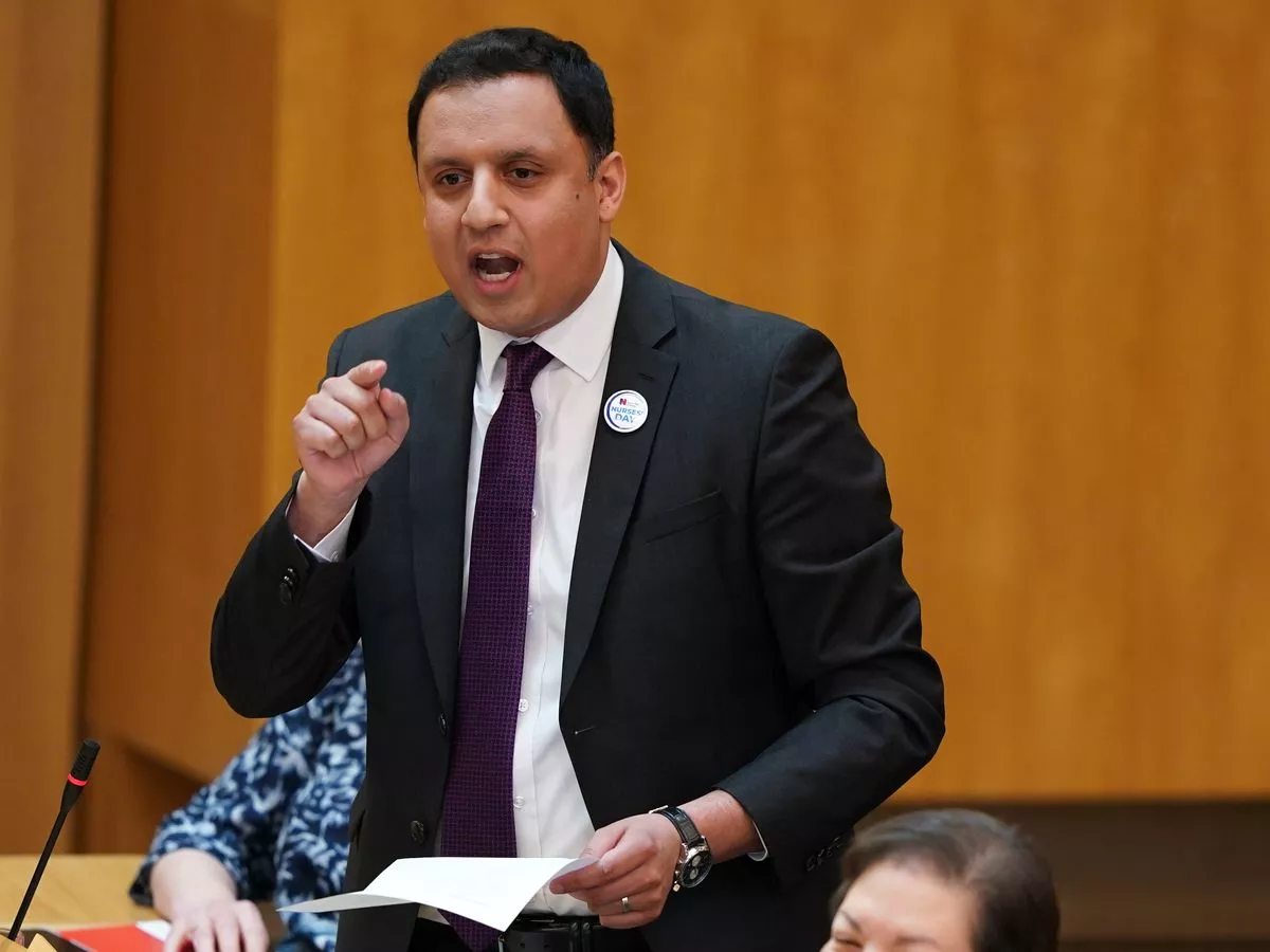 Scottish Labour considering blocking party members from selecting Holyrood candidates