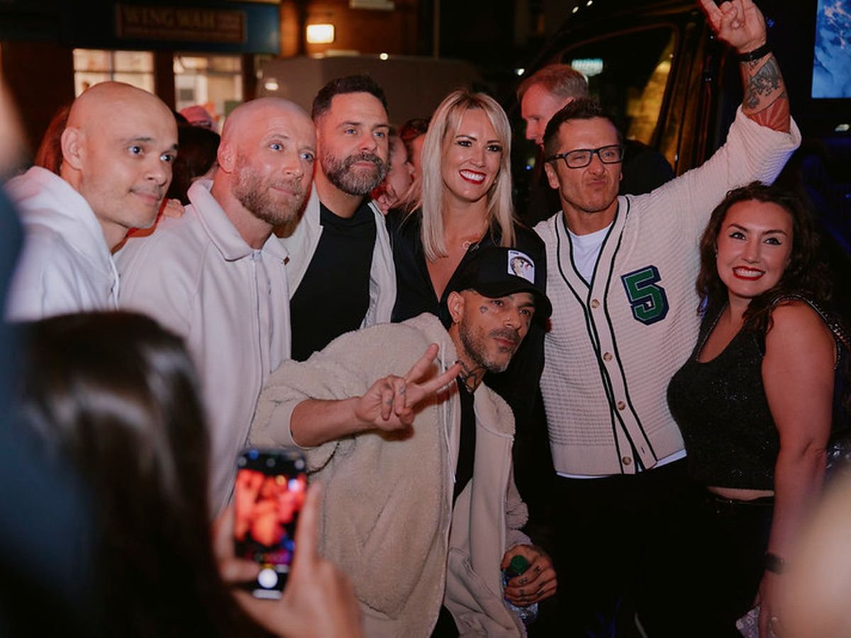 Boyband Five play first ever gig in a pub and 'loved the intimate setting'