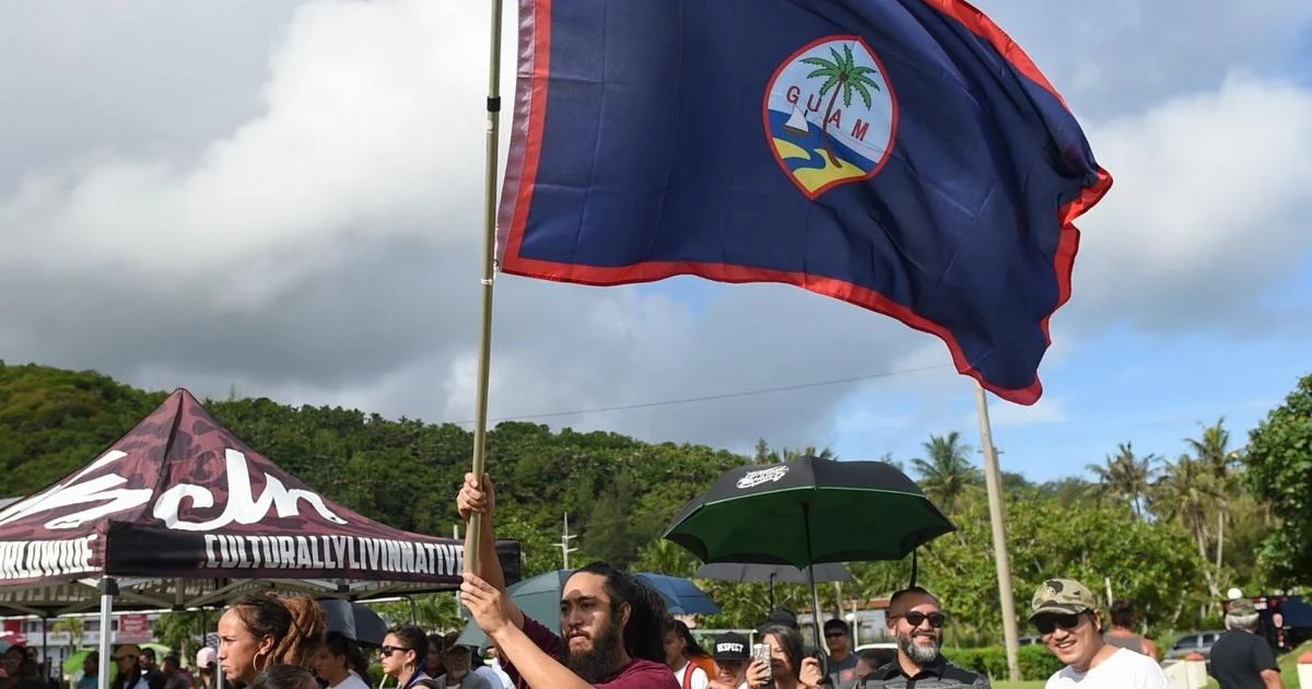 Governor says vote on political status change should have 'happened yesterday'