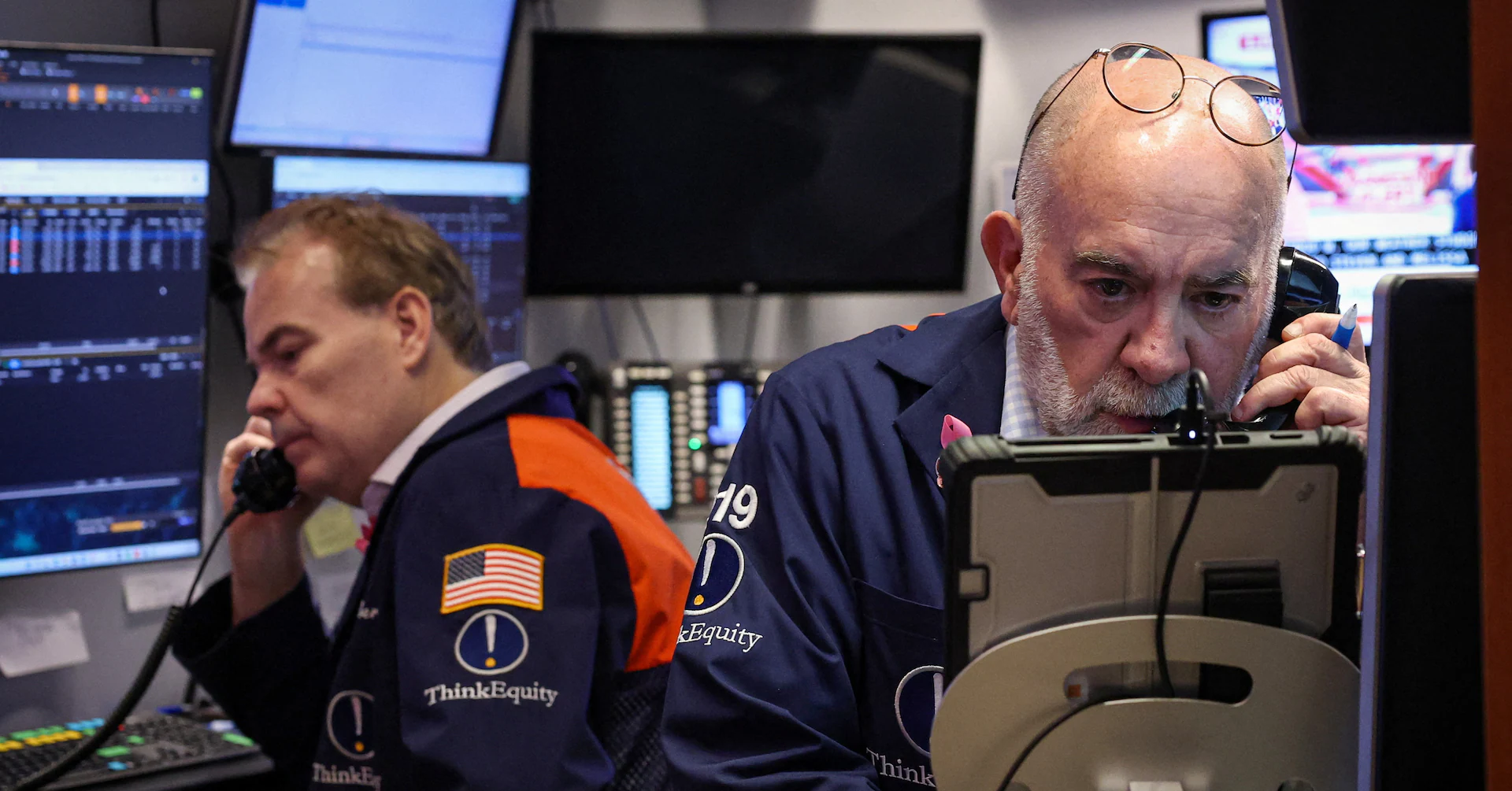 Wall Street drops to two-week lows as tech sell-off resumes - Reuters