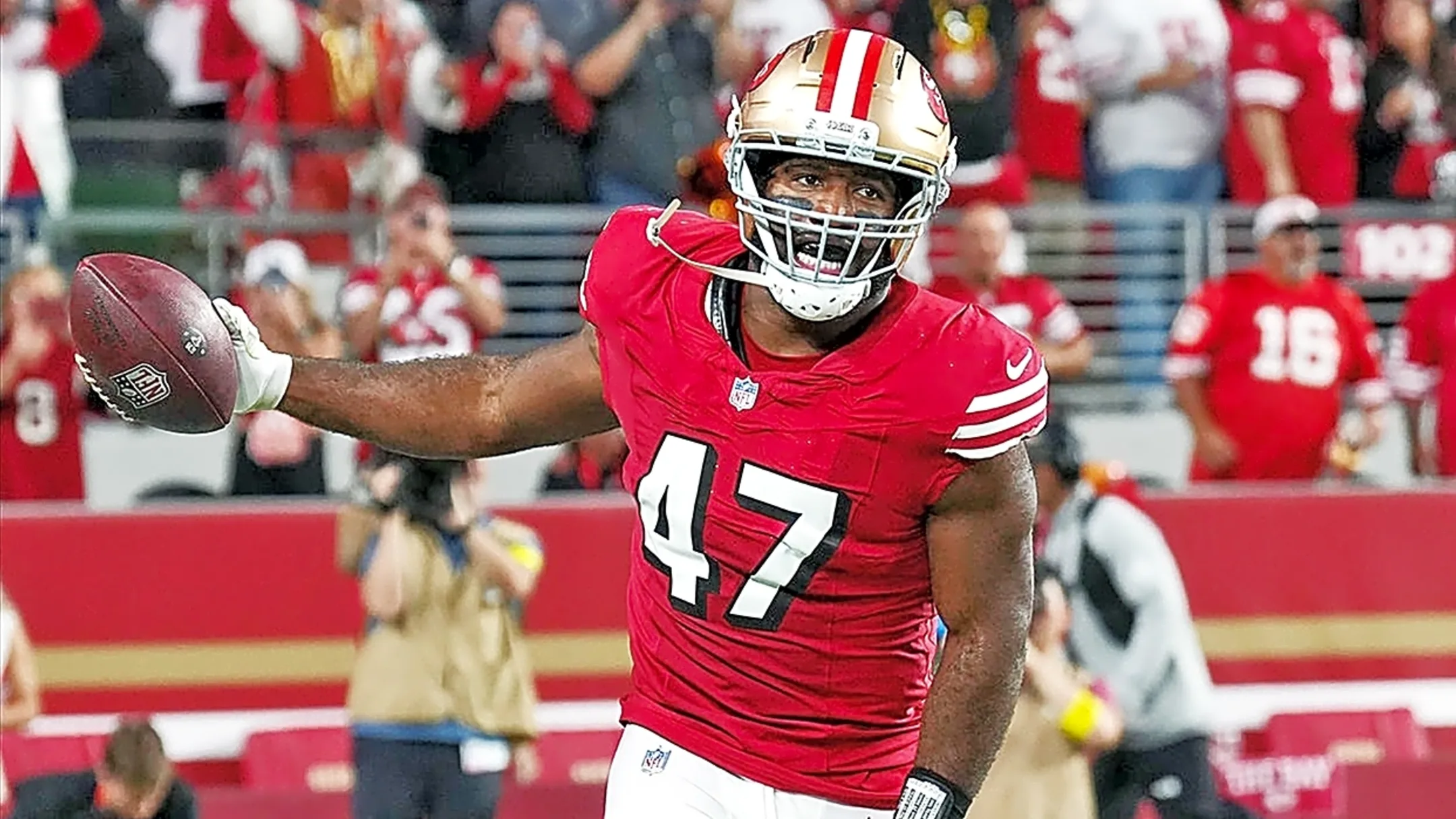 49ers Notebook: Huff expects to play vs. Rams; Trade deadline reactions; Warner's emoji of choice