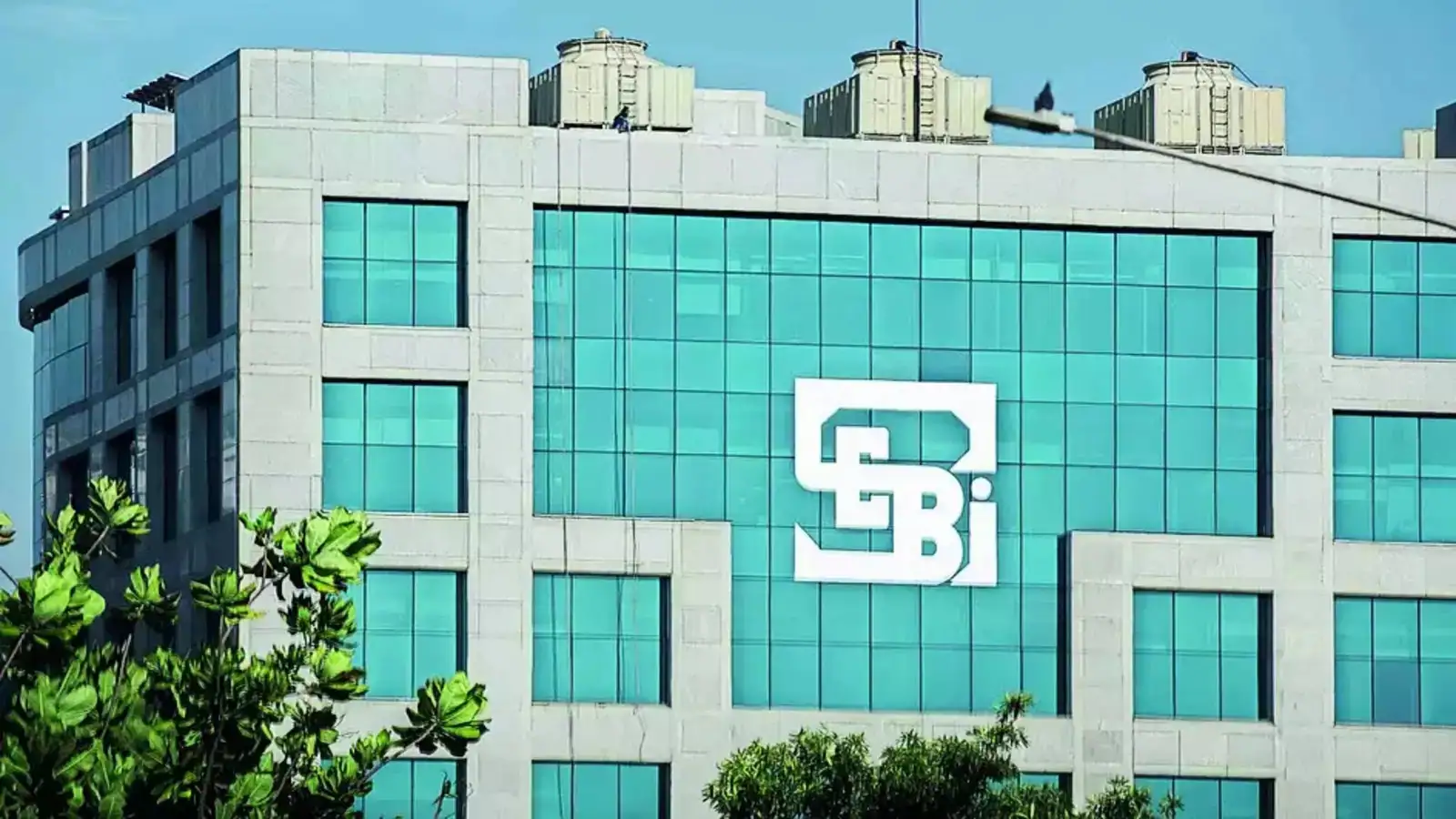 SEBI Plans To Simplify Mutual Fund Charges: Clear TER, Performance-Based Fee Among 5 Proposals