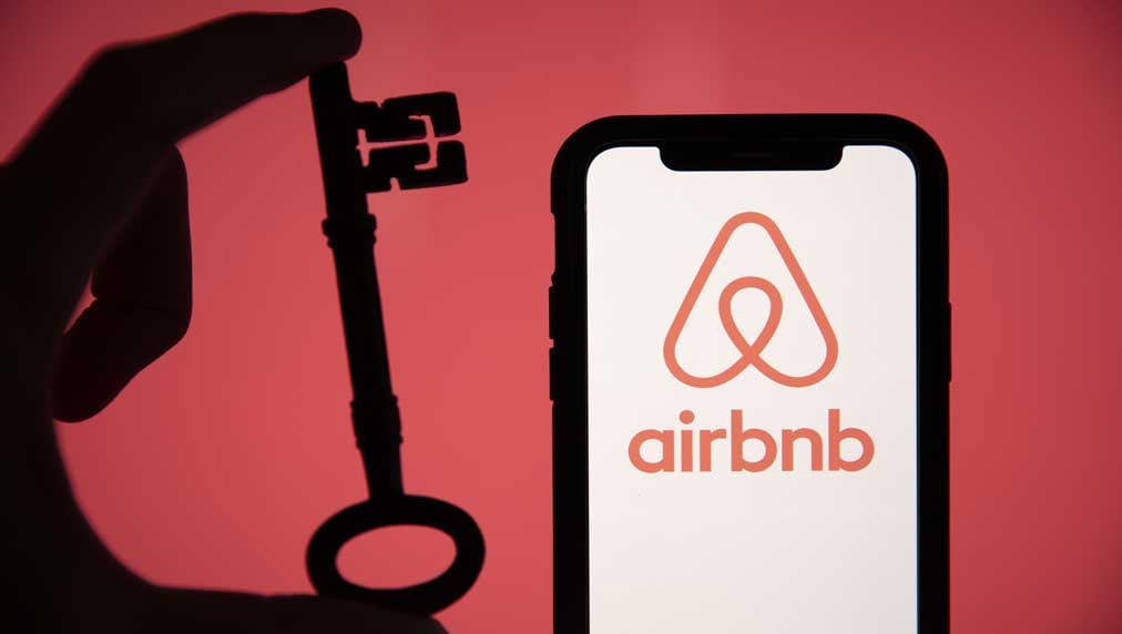 Airbnb Stock Gains Despite Earnings Miss