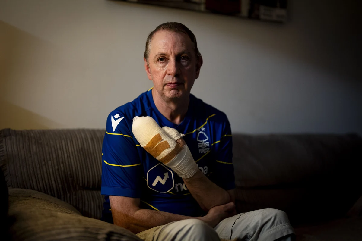 Fury as Ryanair refuse to reimburse Huntington stab victim after he had to miss flight