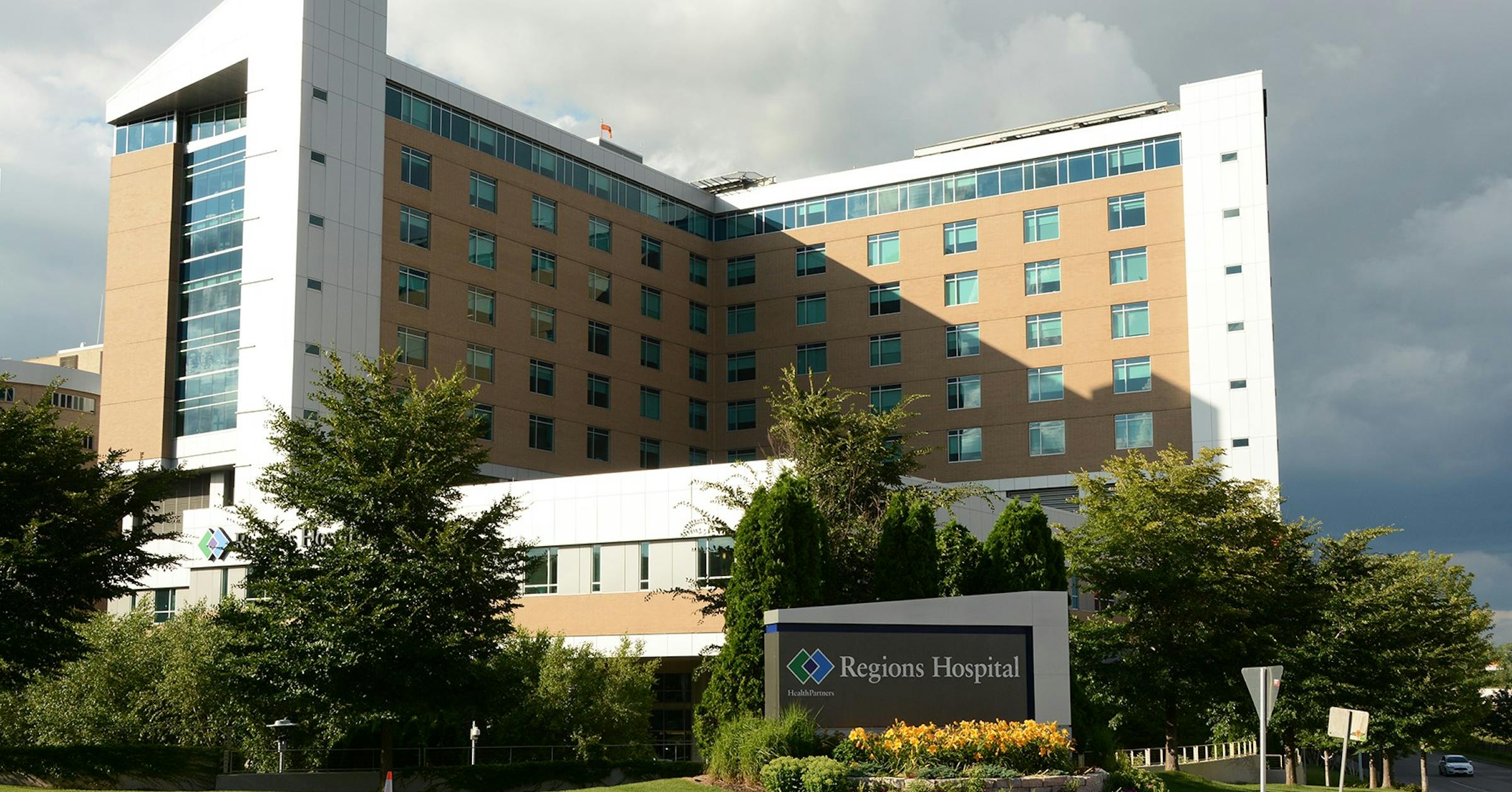 Regions Hospital in St. Paul seeks state approval to add 85 beds, relieve overcrowding